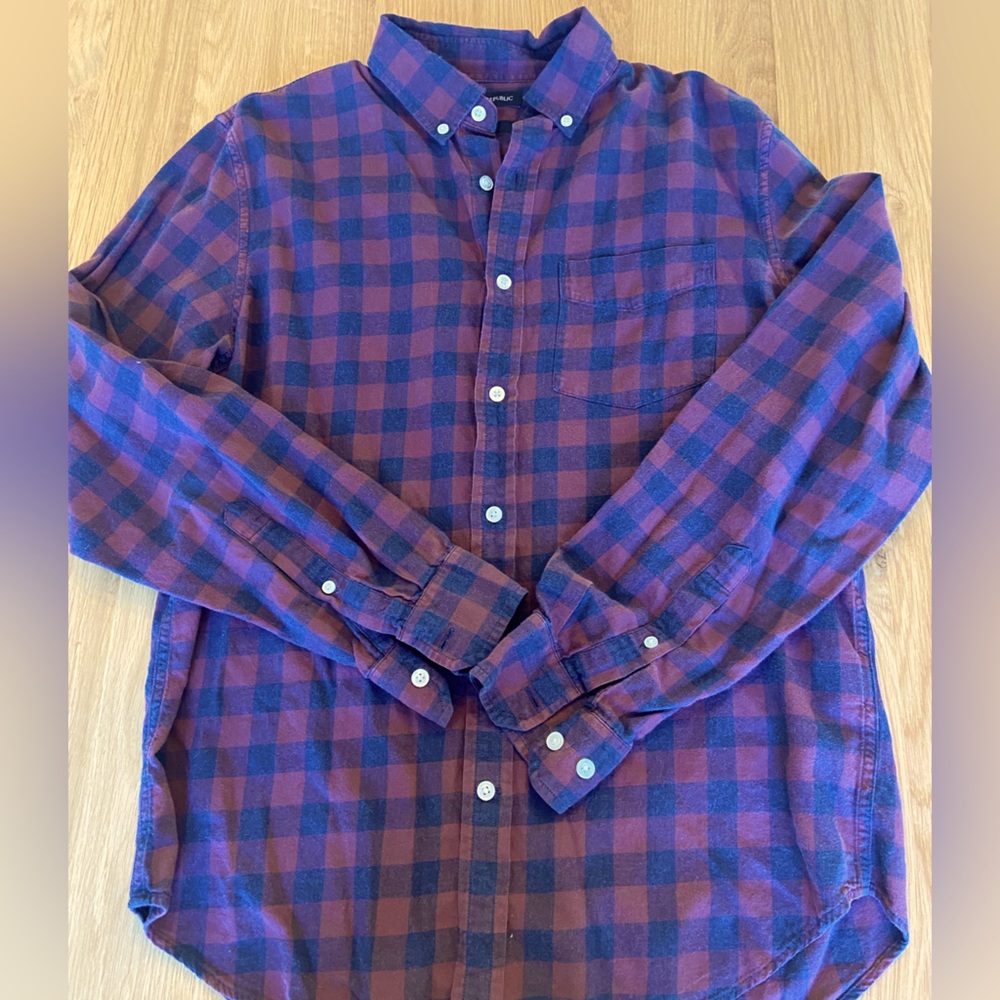 EUC Banana Republic Men’s Cotton Button Down Shirt 👔